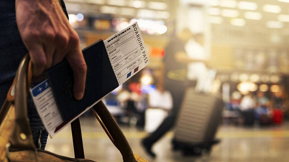 Gut geplant zum Abflug: Mit einer Online-Parkplatzreservierung beginnt die Reise stressfrei und günstig.