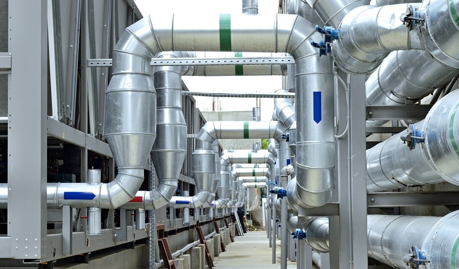 Eine moderne Kälteanlage, wie sie in Industrieanlagen in Karlsruhe stehen könnte Eine moderne Kälteanlage, wie sie in Industrieanlagen in Karlsruhe stehen könnte