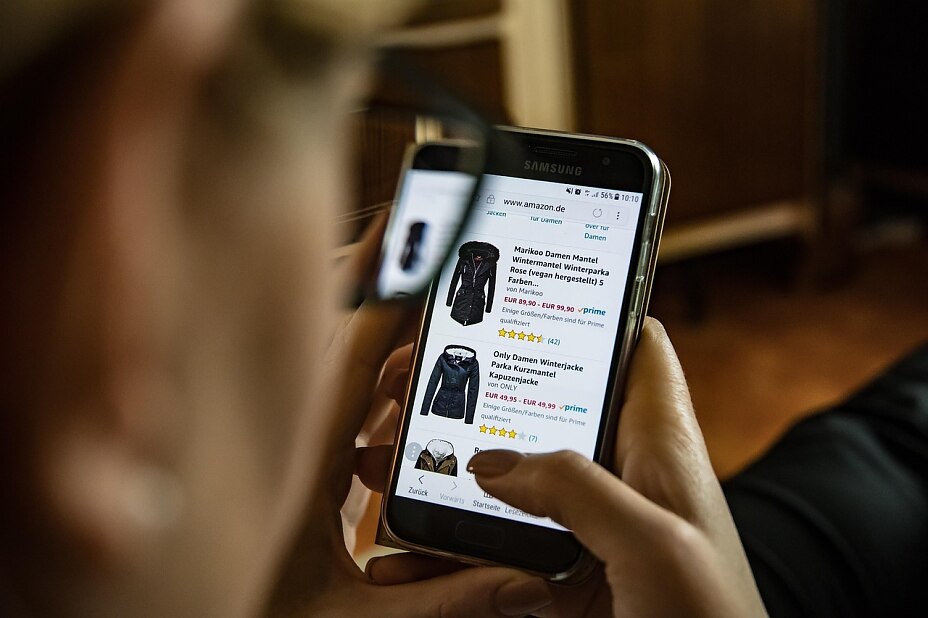 Vergleichen lohnt sich – wer Preise und Angebote online prüft, kann beim Einkauf ordentlich sparen.