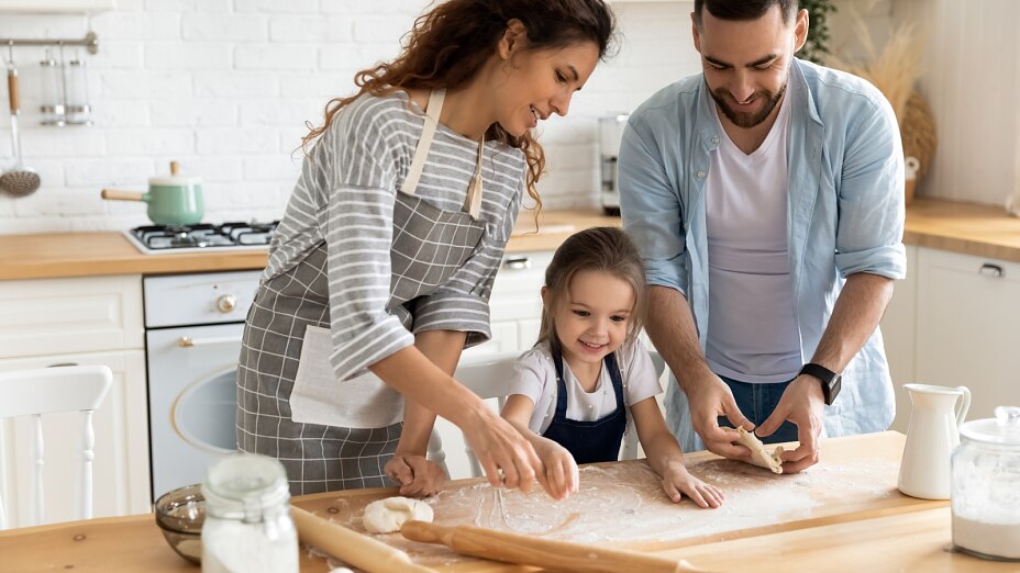 Eine Küche ist ein Ort für Begegnungen, Familie und Zusammenkunft