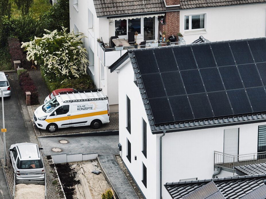 Dachansicht gebaut durch die Solarstrom Konzepte GmbH Dachansicht gebaut durch die Solarstrom Konzepte GmbH