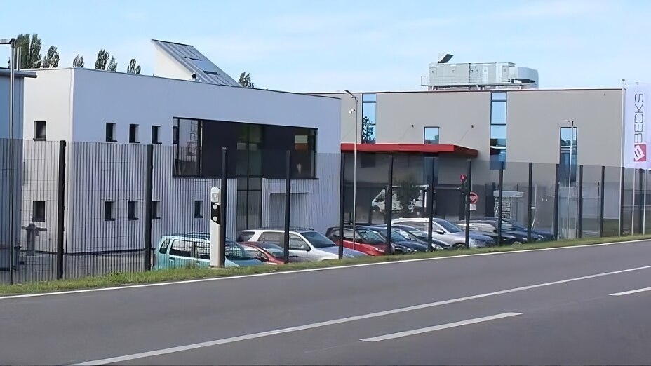 Seit 1984 steht BECKS Absperrtechnik für zuverlässige mobile Zaunsysteme und Anlagen jeglicher Art.