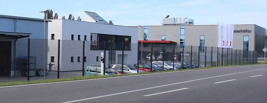 Seit 1984 steht BECKS Absperrtechnik für zuverlässige mobile Zaunsysteme und Anlagen jeglicher Art.