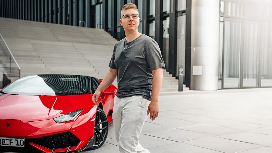 CarCashFlow gibt Einblicke in Ausbildung, Alltag und Karrierechancen in der Fahrzeugüberführung.