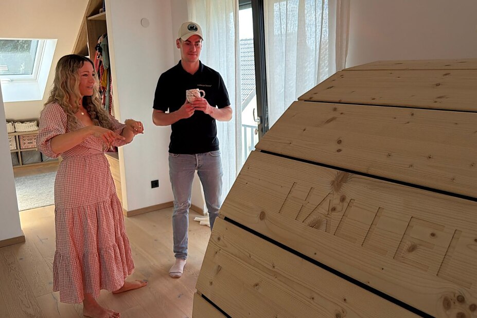 Esma Storck und Anton Bauer im Gespräch über die Halleluja Sauna® bei Esma zu Hause