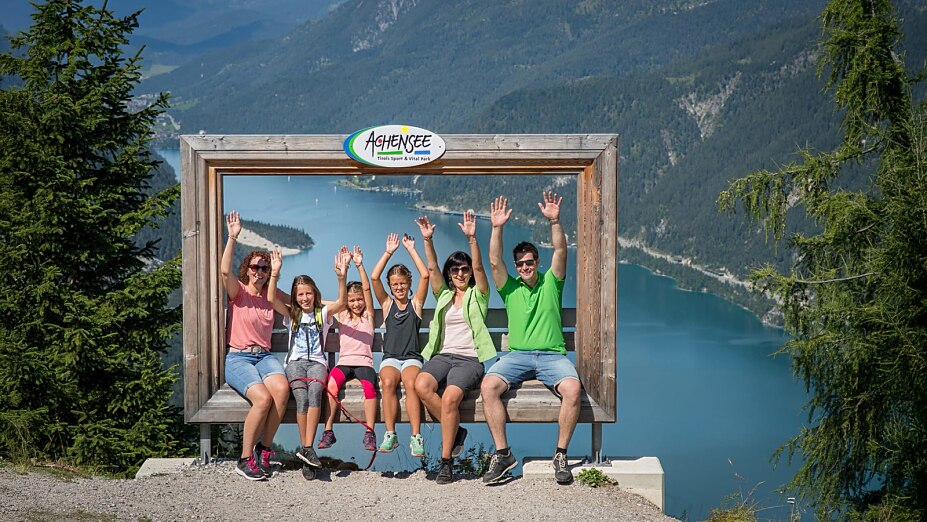 Karwendel-Bergbahn bietet 2026 vielfältige Familienaktivitäten, Wanderungen und Ausflugstipps am Achensee.