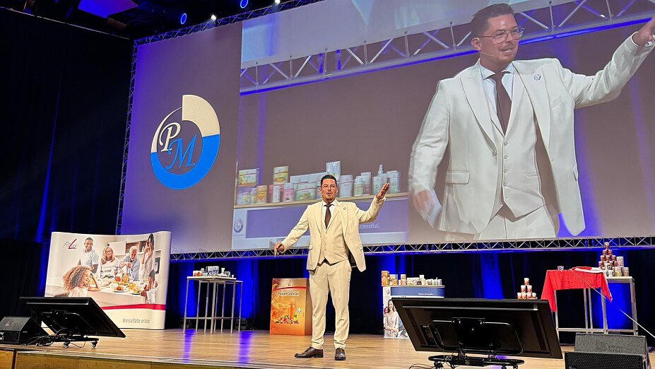 Jürgen Bruckner, Netzwerk-Marketing-Experte, begleitet Menschen zu mehr Freiheit und Einkommen.